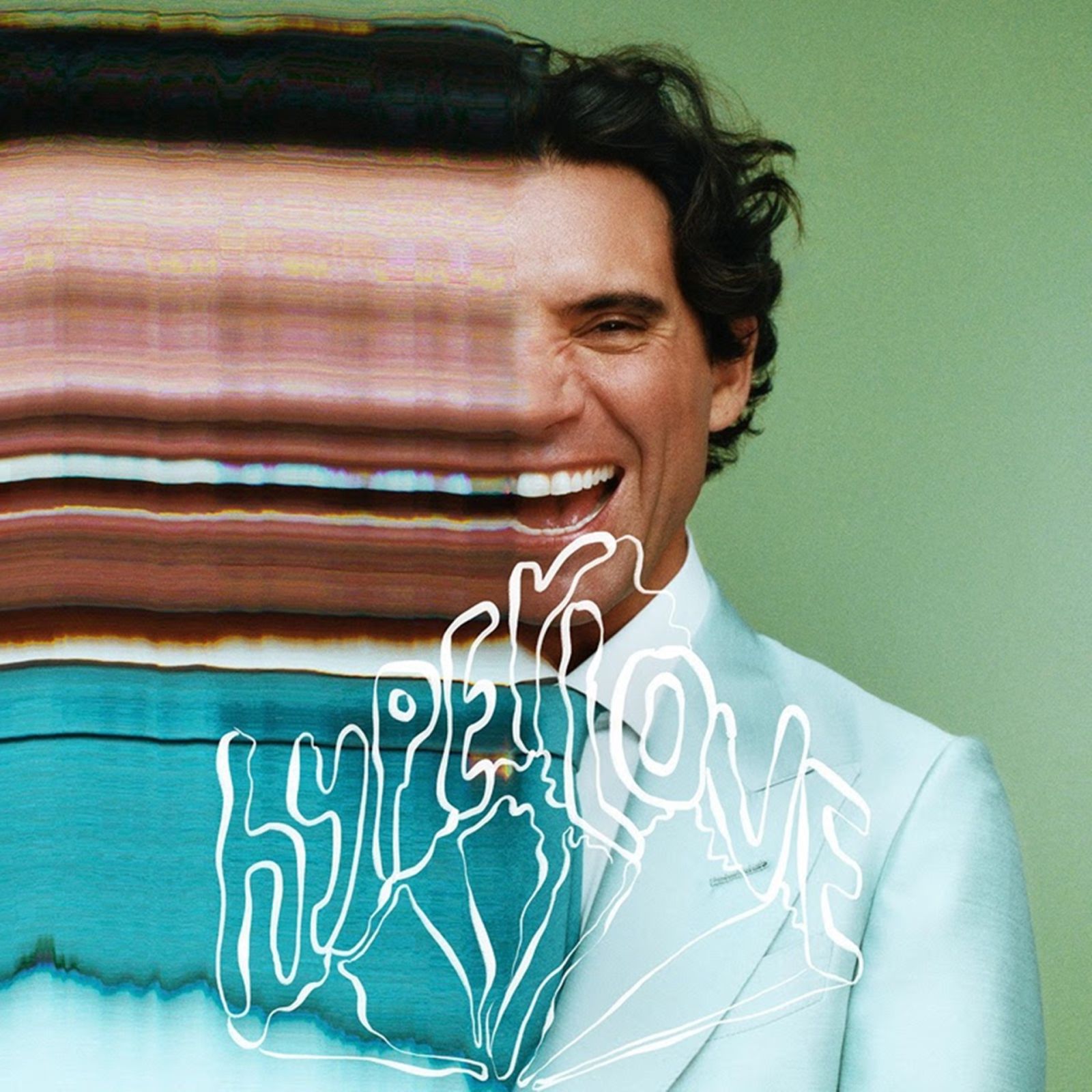 With the single "Immortal Love", MIKA announces a new one album